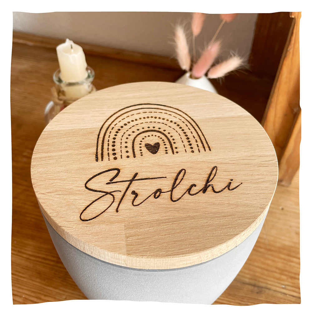 Individuele inscriptie in handschrift met regenboog