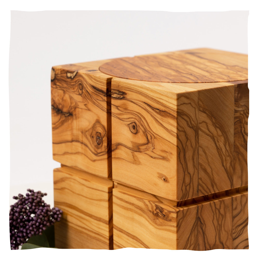 Houten urn