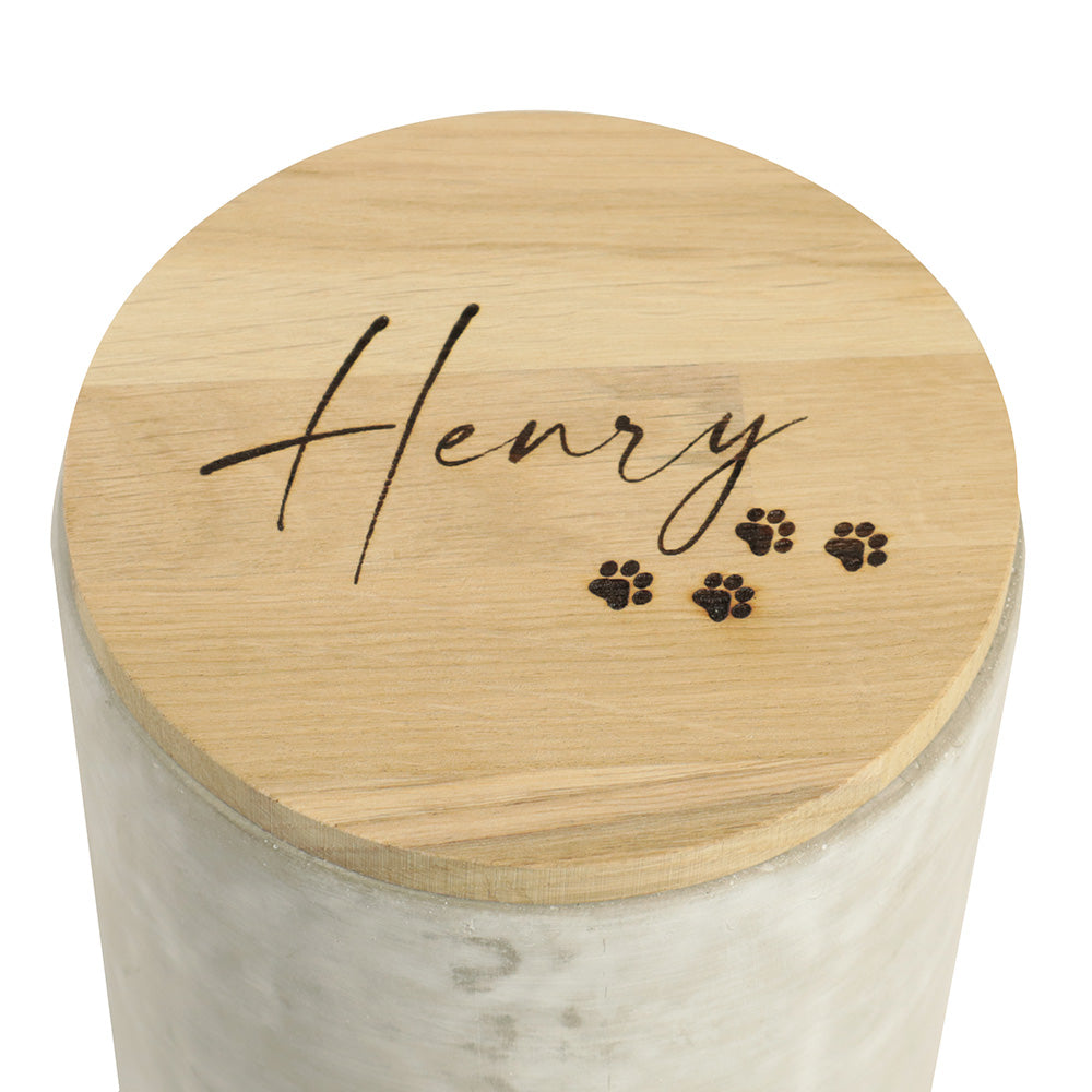 Individuele inscriptie in handschrift met kleine pootjes