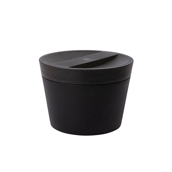 Biologisch afbreekbare dieren urn 'Pure' en jonge boom