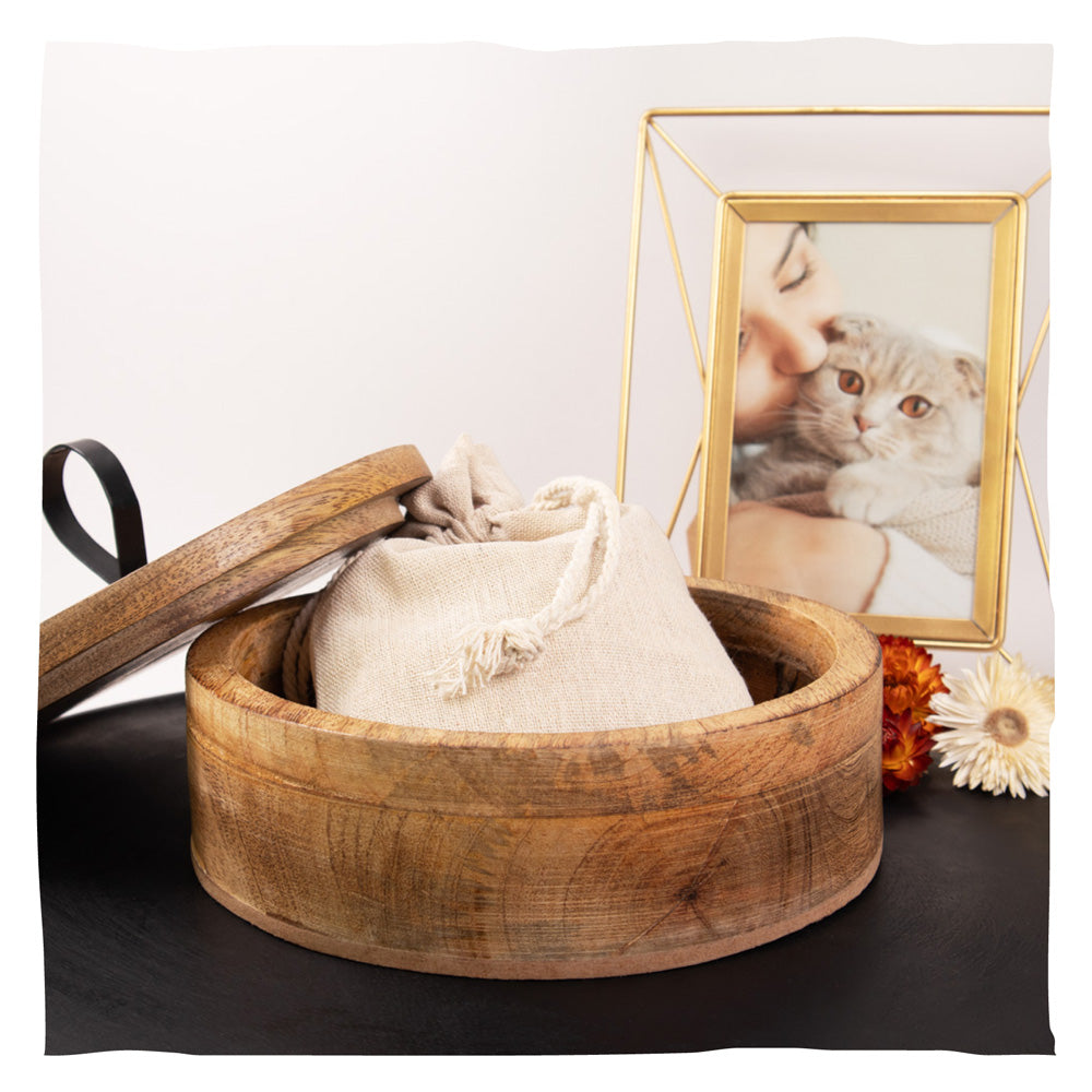 Houten urn 