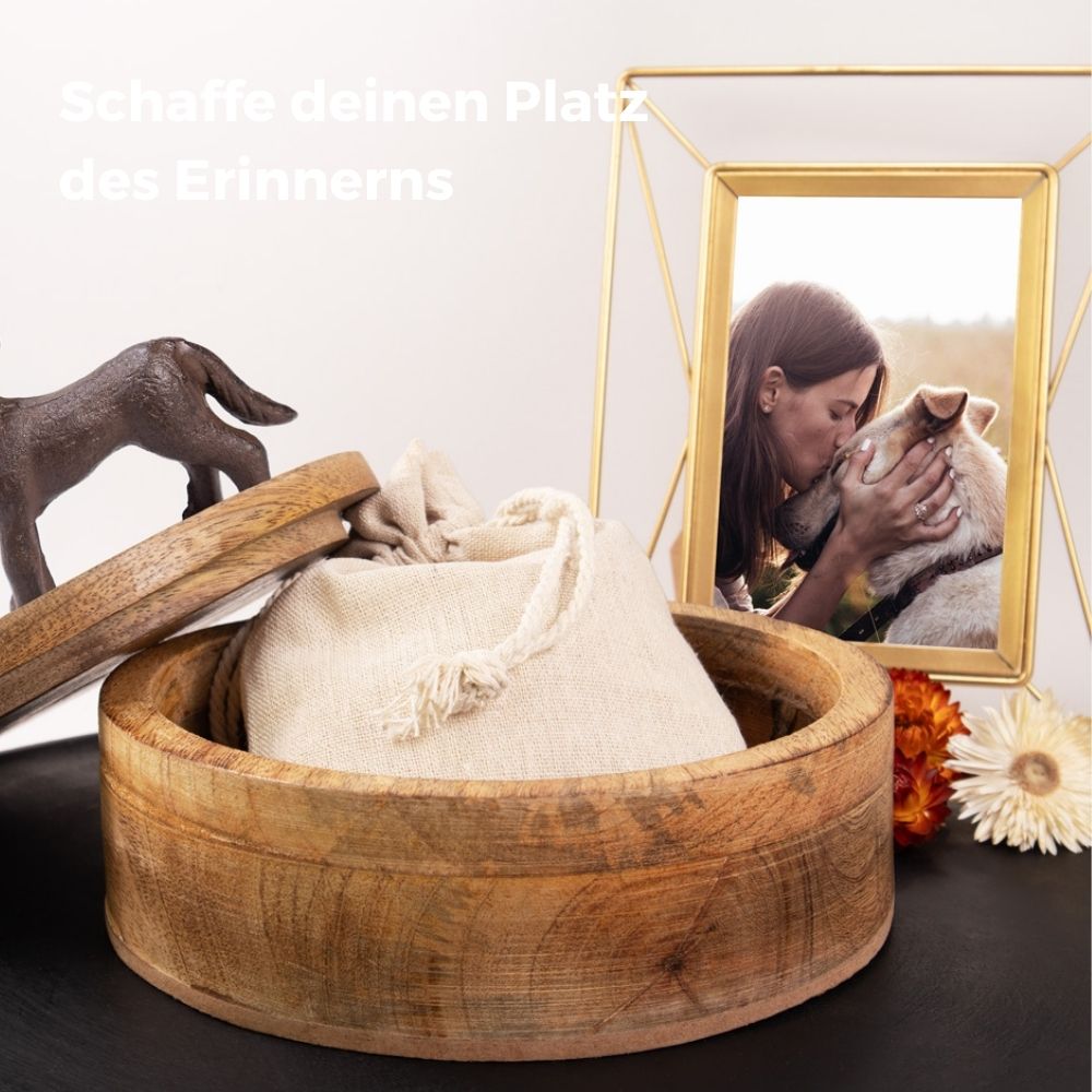 Houten urn 